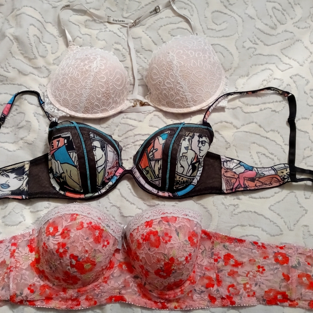 Trio of 36D bras...